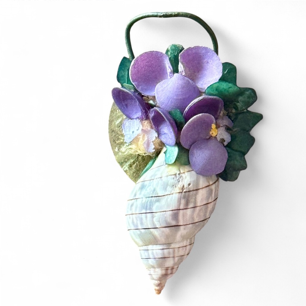 Vintage Small Lavender Purple Seashell Flower Petals Bouquet Brooch Pin